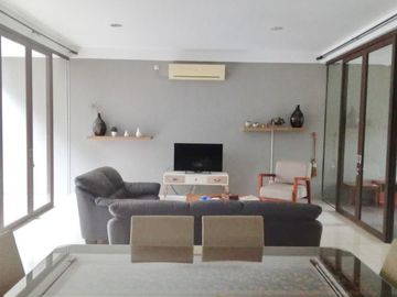 LT 180 RUMAH MEWAH PERUMAHAN HYARTA RESIDENCE JL PALAGAN KM 7 DEKAT UGM, PAKUWON MALL, JCM, RINGROAD, TOL JOGJA SOLO BAWEN, BALE HINGGIL, GREEN HILLS