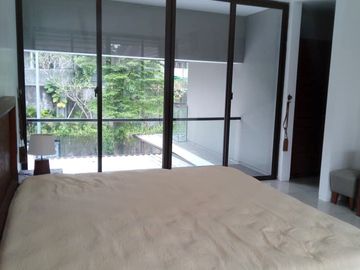 LT 180 RUMAH MEWAH PERUMAHAN HYARTA RESIDENCE JL PALAGAN KM 7 DEKAT UGM, PAKUWON MALL, JCM, RINGROAD, TOL JOGJA SOLO BAWEN, BALE HINGGIL, GREEN HILLS