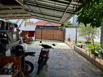 Dijual Rumah Besar 2 Lantai Ada Swimming Pool Lokasi Strategis Dekat Aeon Mall Tanjung Barat di Jaksel Rn 18326