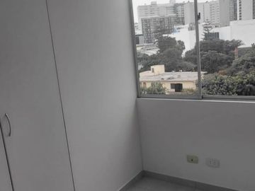 Vendo Departamento 3 dormitorios + cochera Av Salaverry Cda 19