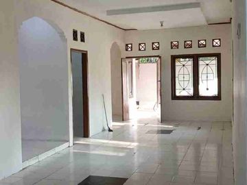 Dijual dan dikontrakan rumah lebar tanah 15 meter Luas tanah 173 meter kt 2 km 2 harga 1,4 m nego dijual dikontrakan 4.500.00 per bulan