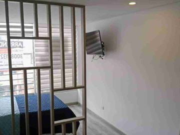 ARRIENDO APARTAESTUDIO AMOBLADO