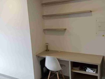 ARRIENDO APARTAESTUDIO AMOBLADO