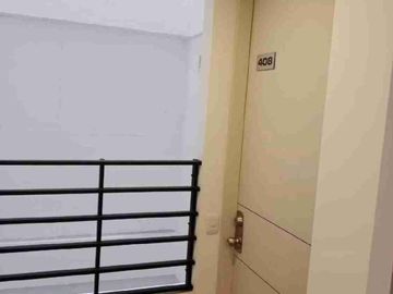 ARRIENDO APARTAESTUDIO AMOBLADO