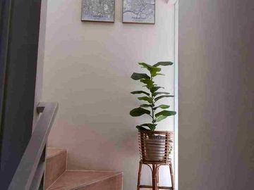 Disewakan Cepat Rumah Full Furnished Kamar 3 di Cendana Icon Lippo Karawaci Utara
