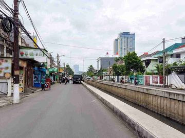 Jual Ruko / Rumah 3 Lantai Taman Ratu, Jakarta Barat