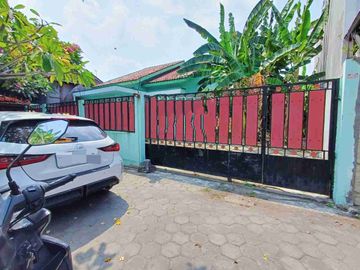 Kontrakan Rumah Bagus Halaman Luas Dekat Kampus Dan Underpass Joglo