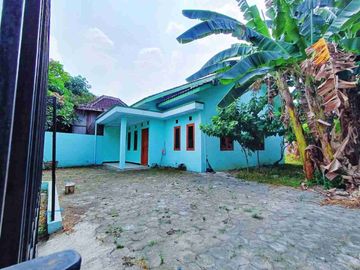 Kontrakan Rumah Bagus Halaman Luas Dekat Kampus Dan Underpass Joglo