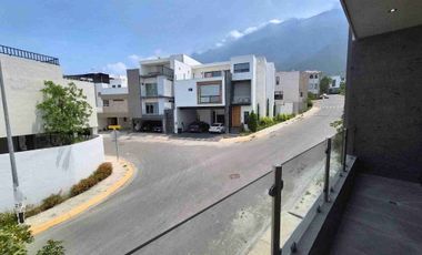 Casa en RENTA en Cumbres Élite Premier