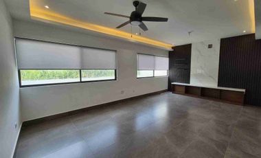 Casa en RENTA en Cumbres Élite Premier