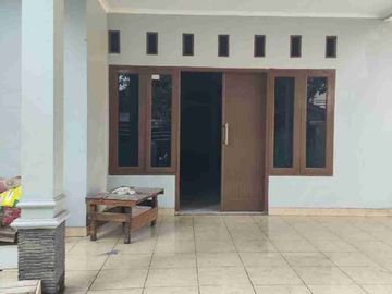 🏡 DISEWAKAN – RUMAH LUAS & NYAMAN DI GRiya Jatisari, JAKASAMPURNA BEKASI BARAT 🏡