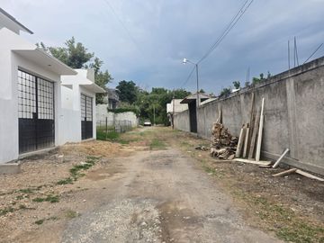 SE VENDE TERRENO PLANO EN EJIDOS DE ACAPATZINGO, CUERNAVACA EN PRIVADA 315M2