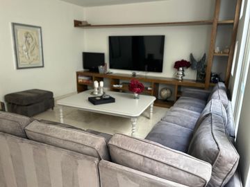 Casa En Condominio En Renta, 314m2 Construcción, 3 Autos, 4 Recamaras, Patio, Jardin Común, Como Nueva.