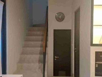 rumah siap huni full renovasi clister magenta sumarecon  bekasi