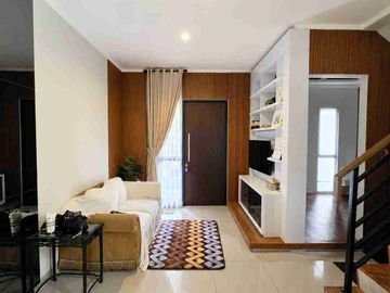 rumah siap huni full renovasi clister magenta sumarecon  bekasi