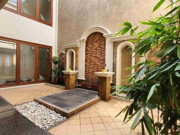 Dijual rumah mewah di Bukit Gading Mediterania Kelapa Gading Jakarta Utara