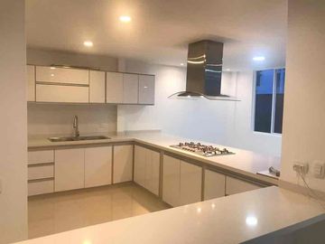 se arrienda casa de lujo