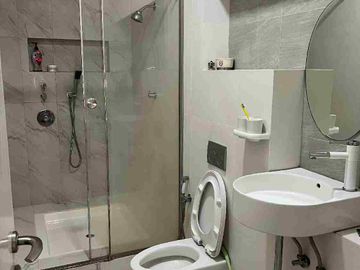 Super Canggih! Jual Rumah 3 Lantai Taman Ratu, Jakarta Barat