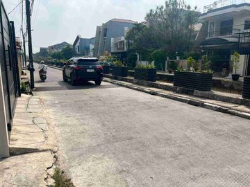 Super Canggih! Jual Rumah 3 Lantai Taman Ratu, Jakarta Barat