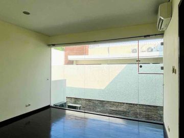 Jual Rumah Townhouse Modern Minimalist 204m2 di Pejaten Barat(Gonz)