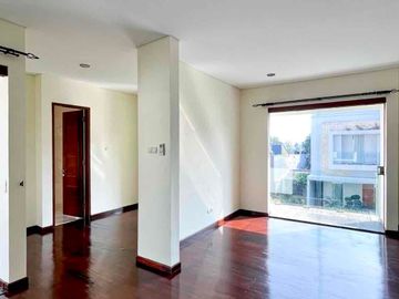 Jual Rumah Townhouse Modern Minimalist 204m2 di Pejaten Barat(Gonz)
