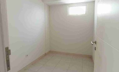 Dijual murah 3br di apartemen The Springlake Summarecon Bekasi