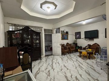 Rumah Minimalis Rapi Siap Huni Posisi Hook di Perumahan Bintara 3 Bekasi Barat
