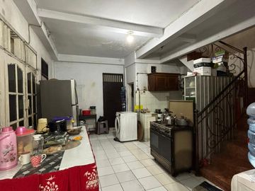 Rumah Minimalis Rapi Siap Huni Posisi Hook di Perumahan Bintara 3 Bekasi Barat