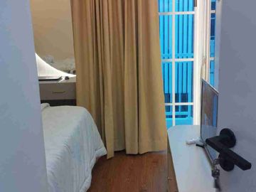DI JUAL RUMAH 2 LANTAI MURAH LEGALITAS SHM DI TANJUNG BARAT PASAR MINGGU JAKARTA SELATAN