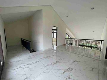 Rumah Mewah 2 Lantai Menteng Jakarta Pusat