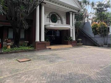 Office di jalan utama area menteng Jakarta pusat