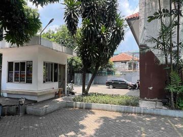 Office di jalan utama area menteng Jakarta pusat