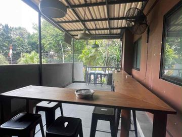 Office di jalan utama area menteng Jakarta pusat