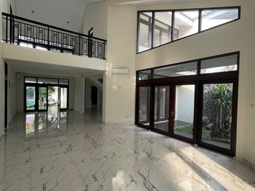 Rumah mewah 2 Lt TERMURAH Jl. Malang, Menteng, Jakarta Pusat