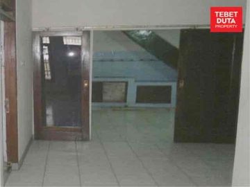 Dijual Rumah Tebet Barat Dekat Taman Eco Park Lokasi Strategis Jalan 1 Mobil