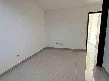 Disewakan Green Royal Condo House posisi di Lantai 2 ya !! Type 2 Br 5 x 10 m2 ada luas 50 m2 ada 2 kt 1 km unfurnished Siap huni!! Ayo survey yuk! nego yuk!