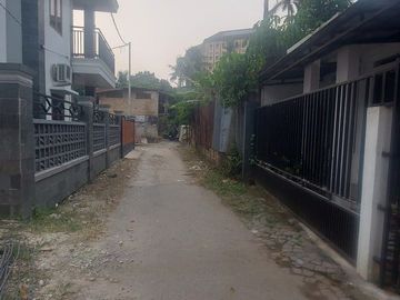FLASH SALE RUMAH EMPAT RATUS JUTAAN DI TANGERANG SELATAN