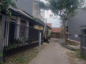 FLASH SALE RUMAH EMPAT RATUS JUTAAN DI TANGERANG SELATAN