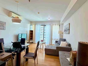 Fully Furnished 1 Bedroom Unit w/ Parking in Park Point Residences beside Ayala Mall Center Cebu