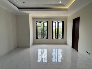 Dijual Rumah Mewah 2 Lantai Jagakarsa LT 133m² Rp2,9 M Free Biaya