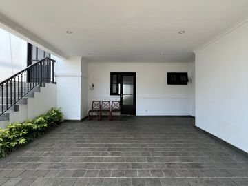 Dijual Rumah Mewah 2 Lantai Jagakarsa LT 133m² Rp2,9 M Free Biaya