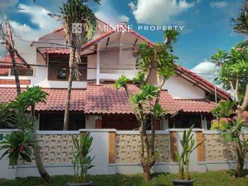 RUMAH HOEK SEMI FURNISHED DI PONDOK KELAPA, JAKARTA TIMUR
