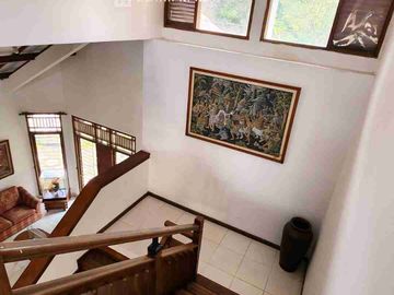 RUMAH HOEK SEMI FURNISHED DI PONDOK KELAPA, JAKARTA TIMUR