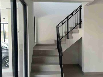 Rumah Pik2 Florida Murah