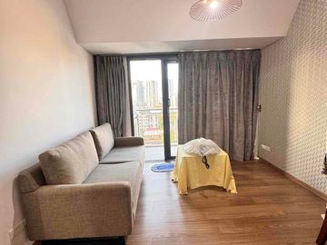 2 BEDROOM UNIT LOW FLOOR AT THE RISE