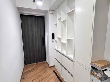 2 BEDROOM UNIT LOW FLOOR AT THE RISE
