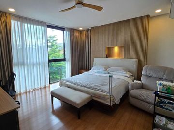 Merville Park Paranaque Modern Upscale House For Sale