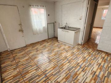 SE VENDE CASA EN PLACILLA- VALPARAÍSO 2D-1B-3E  Valor 79.000.000.-