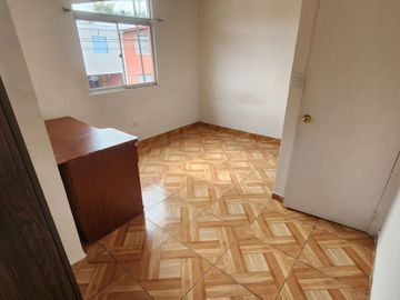 SE VENDE CASA EN PLACILLA- VALPARAÍSO 2D-1B-3E  Valor 79.000.000.-