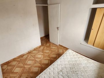 SE VENDE CASA EN PLACILLA- VALPARAÍSO 2D-1B-3E  Valor 79.000.000.-